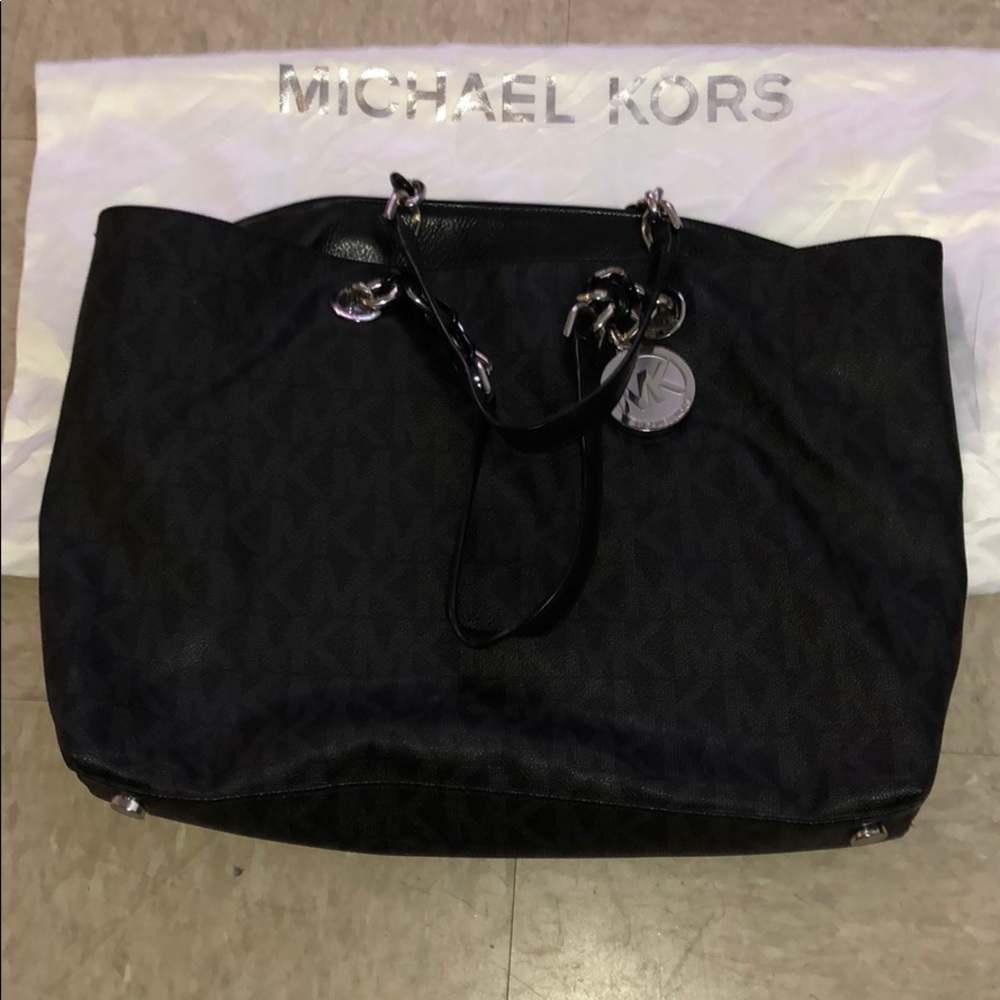 Michael Kors 2014 Winter Collection Handbag